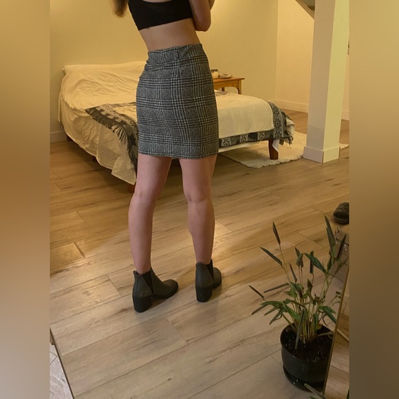 Pencil skirt Dynamite - Picture 3 of 4